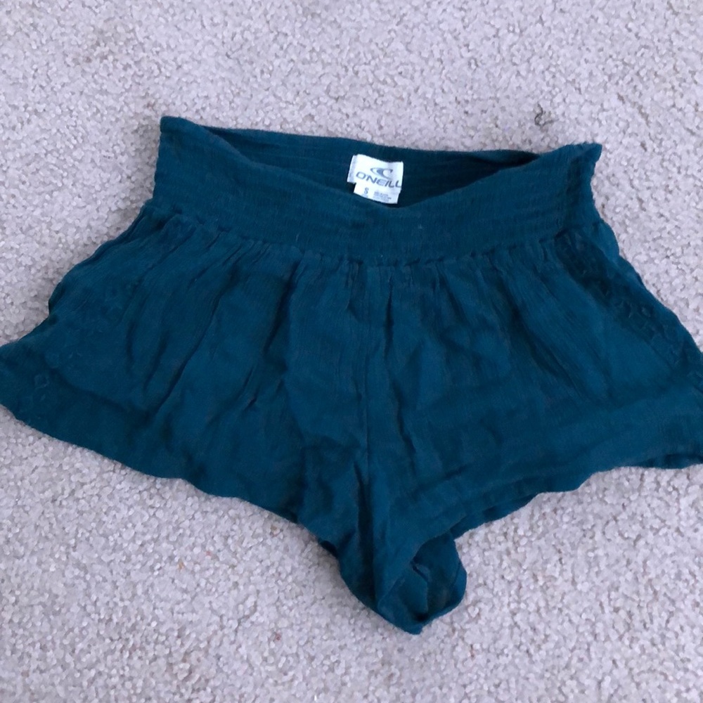 O’Neill teal color shorts